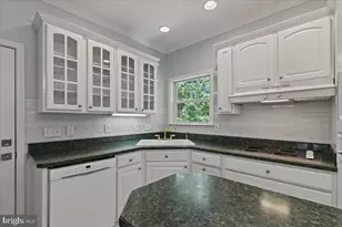 28920 Livingston Dr, Mechanicsville, MD 20659 - Photo 13