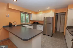 43261 Cedarwood Ct, Leonardtown, MD 20650 - Photo 5