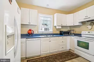 16 Columbia Ave, Crisfield, MD 21817 - Photo 17