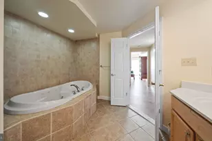 1021 W Main St, Crisfield, MD 21817 - Photo 27