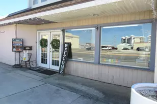 1003 W Main St, Crisfield, MD 21817 - Photo 1