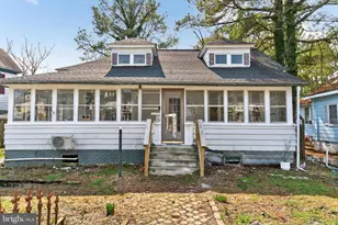 7 Cove St, Crisfield, MD 21817 - Photo 1