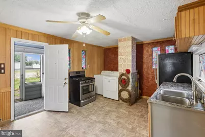 262 N Somerset Avenue, Crisfield, MD 21817 - Photo 17