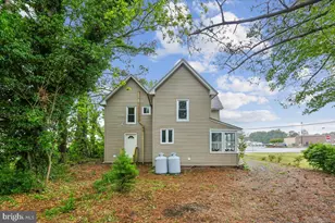 262 N Somerset Ave, Crisfield, MD 21817 - Photo 5