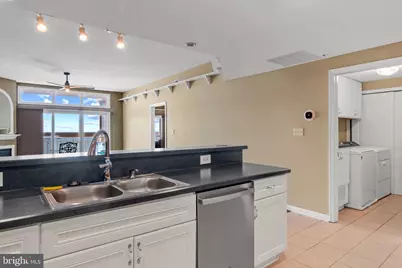101 Williams Street #303, Crisfield, MD 21817 - Photo 5