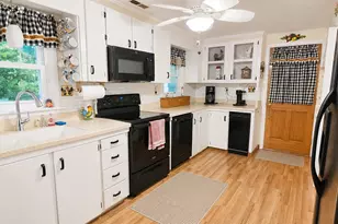 27195 Hearts Ease Rd, Crisfield, MD 21817 - Photo 9