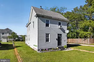 40 W Chesapeake Ave, Crisfield, MD 21817 - Photo 3