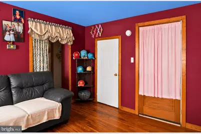 40 W Chesapeake Avenue, Crisfield, MD 21817 - Photo 9