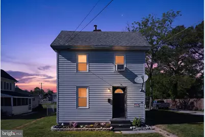 40 W Chesapeake Avenue, Crisfield, MD 21817 - Photo 1