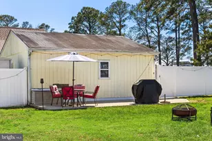 20 Hall Hwy, Crisfield, MD 21817 - Photo 27