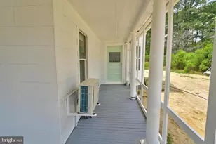 272 S Somerset Ave, Crisfield, MD 21817 - Photo 5
