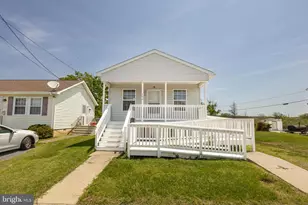 153 S 4th St, Crisfield, MD 21817 - Photo 1