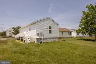 153 S 4th St, Crisfield, MD 21817 - Photo 35