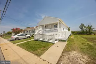 153 S 4th St, Crisfield, MD 21817 - Photo 3