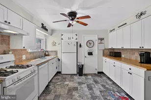 3223 Lawsonia Rd, Crisfield, MD 21817 - Photo 11