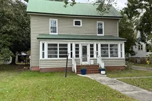 103 S Somerset Ave, Crisfield, MD 21817 - Photo 1