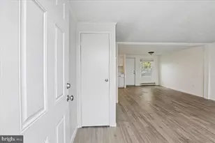 319 W Chesapeake Ave, Crisfield, MD 21817 - Photo 5