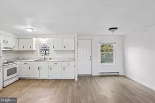 319 W Chesapeake Ave, Crisfield, MD 21817 - Photo 11