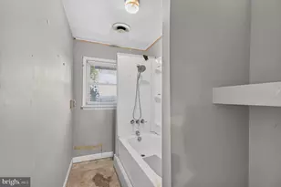 26380 Asbury Ave, Crisfield, MD 21817 - Photo 7