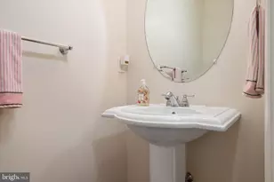 8050 Easton Village Dr, Easton, MD 21601 - Photo 15