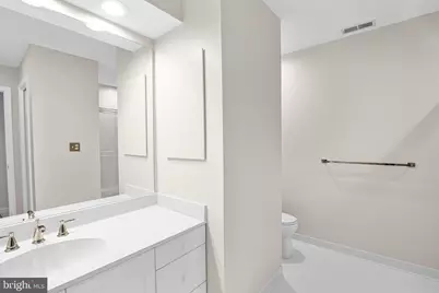 1175 S Washington Street #18, Easton, MD 21601 - Photo 9