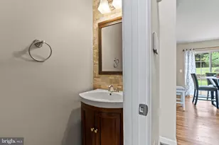 19703 Portsmouth Dr, Hagerstown, MD 21742 - Photo 19