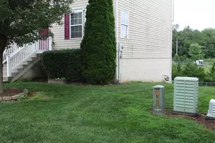 10348 Bridle Ct, Hagerstown, MD 21740 - Photo 3