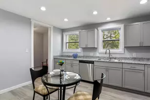 324 W Howard St, Hagerstown, MD 21740 - Photo 3