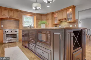 20204 Plumwood Dr, Hagerstown, MD 21742 - Photo 13