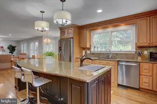 20204 Plumwood Dr, Hagerstown, MD 21742 - Photo 11