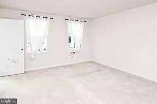 90 Charlotte St, Hagerstown, MD 21740 - Photo 7