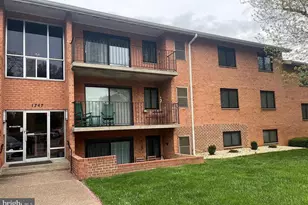 1747 Edgewood Hill Cir, Hagerstown, MD 21740 - Photo 1