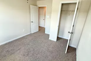 10378 Lantern Ln, Hagerstown, MD 21740 - Photo 7