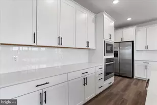 13710 Pulaski Dr, Hagerstown, MD 21742 - Photo 11