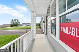 19710 Oleander Ct, Hagerstown, MD 21742 - Photo 3