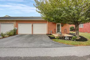 618 Trafalgar Dr, Hagerstown, MD 21742 - Photo 27