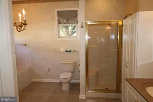 650 Trafalgar Dr, Hagerstown, MD 21742 - Photo 25
