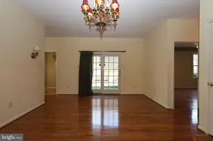 650 Trafalgar Dr, Hagerstown, MD 21742 - Photo 11