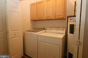 650 Trafalgar Dr, Hagerstown, MD 21742 - Photo 29