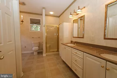 650 Trafalgar Drive, Hagerstown, MD 21742 - Photo 11