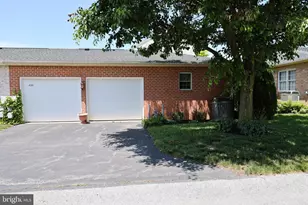 650 Trafalgar Dr, Hagerstown, MD 21742 - Photo 33