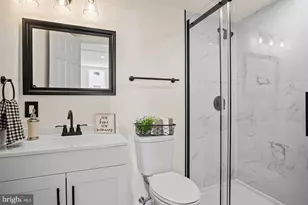 243 N Locust St, Hagerstown, MD 21740 - Photo 11