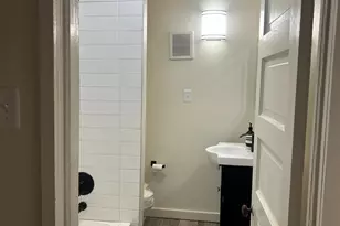 831 W Washington Street W, Hagerstown, MD 21740 - Photo 11