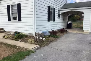 17528 Cedar Lawn Dr, Hagerstown, MD 21740 - Photo 7