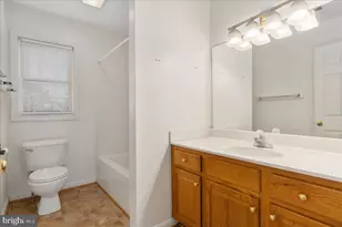 37 S Colonial Dr, Hagerstown, MD 21740 - Photo 17