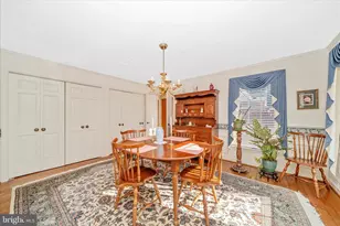 1900 Maplewood Dr, Hagerstown, MD 21740 - Photo 9