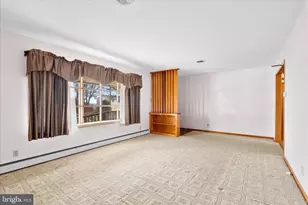 13824 Broadfording Church Rd, Hagerstown, MD 21740 - Photo 9