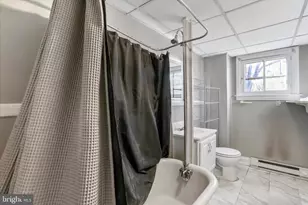 135 E Antietam St, Hagerstown, MD 21740 - Photo 17