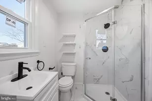 813 Lanvale St, Hagerstown, MD 21740 - Photo 9