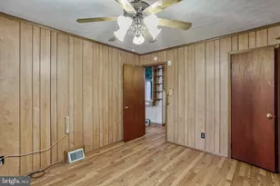 208 Fulton St, Hancock, MD 21750 - Photo 17